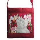 Na ramię torba,czerwony,kot,kwiaty,frezje.