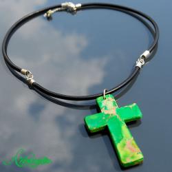 krzyż,naszyjnik z krzyżem,zielony jaspis - Naszyjniki - Biżuteria