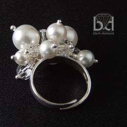 pierścionek z perłami i kryształami swarovski - Pierścionki - Biżuteria