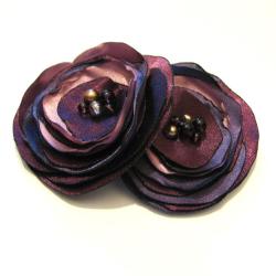 fioletowa broszka,bukiet,kwiaty,materiał,elegancja - Broszki - Biżuteria
