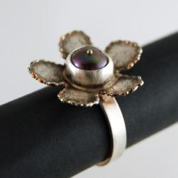 srebrny,skuty,pierścień z perłą - Pierścionki - Biżuteria