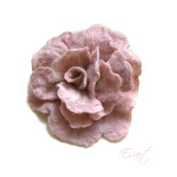 filcowa broszka kwiat,róża,pastelowa - Broszki - Biżuteria
