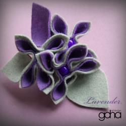 fioletowa kwiatowa broszka,filc,kwiaty - Broszki - Biżuteria