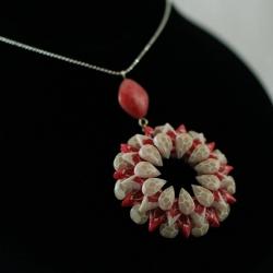 elegancki,efektowny naszyjnik,kwiat - Wisiory - Biżuteria