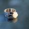 Pierścionki pierścionek z różyczką,delikatny,masa perłowa