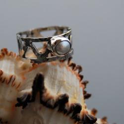 pierścionek z perłą,ażurowa obrączka - Pierścionki - Biżuteria