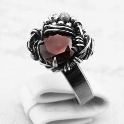 srebrny pierścień,ciemna czerwień,wino,garnet - Pierścionki - Biżuteria