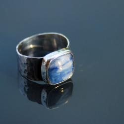 pierścionek z kyanitem,prosty,klasyczny - Pierścionki - Biżuteria