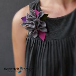 filc,broszka,kwiat,kwiaty - Broszki - Biżuteria