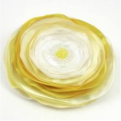 broszka,satyna,żółta,biała,kwiat,Kwiaty Polski - Broszki - Biżuteria