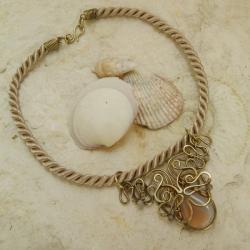 Oryginalny naszyjnik z mosiadzu i sznurka - Naszyjniki - Biżuteria