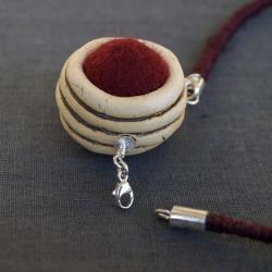 ceramiczny naszyjnik z lnianą obróżką - Naszyjniki - Biżuteria