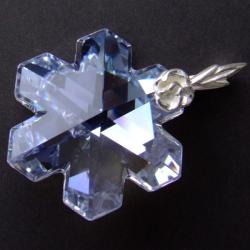 swarovski snowflake,uroczy wisiorek,śnieżynka - Wisiory - Biżuteria