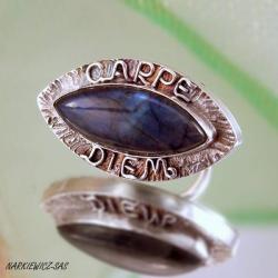 srebrny pierścionek z sentencją carpe diem - Pierścionki - Biżuteria