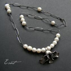 naszyjnik z perłami,kwiatowy,awangardowy - Naszyjniki - Biżuteria