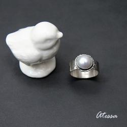 Srebrny pierścionek z perłą - Pierścionki - Biżuteria