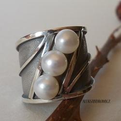obraczka z perłami,srebro oksydowane,perła - Pierścionki - Biżuteria